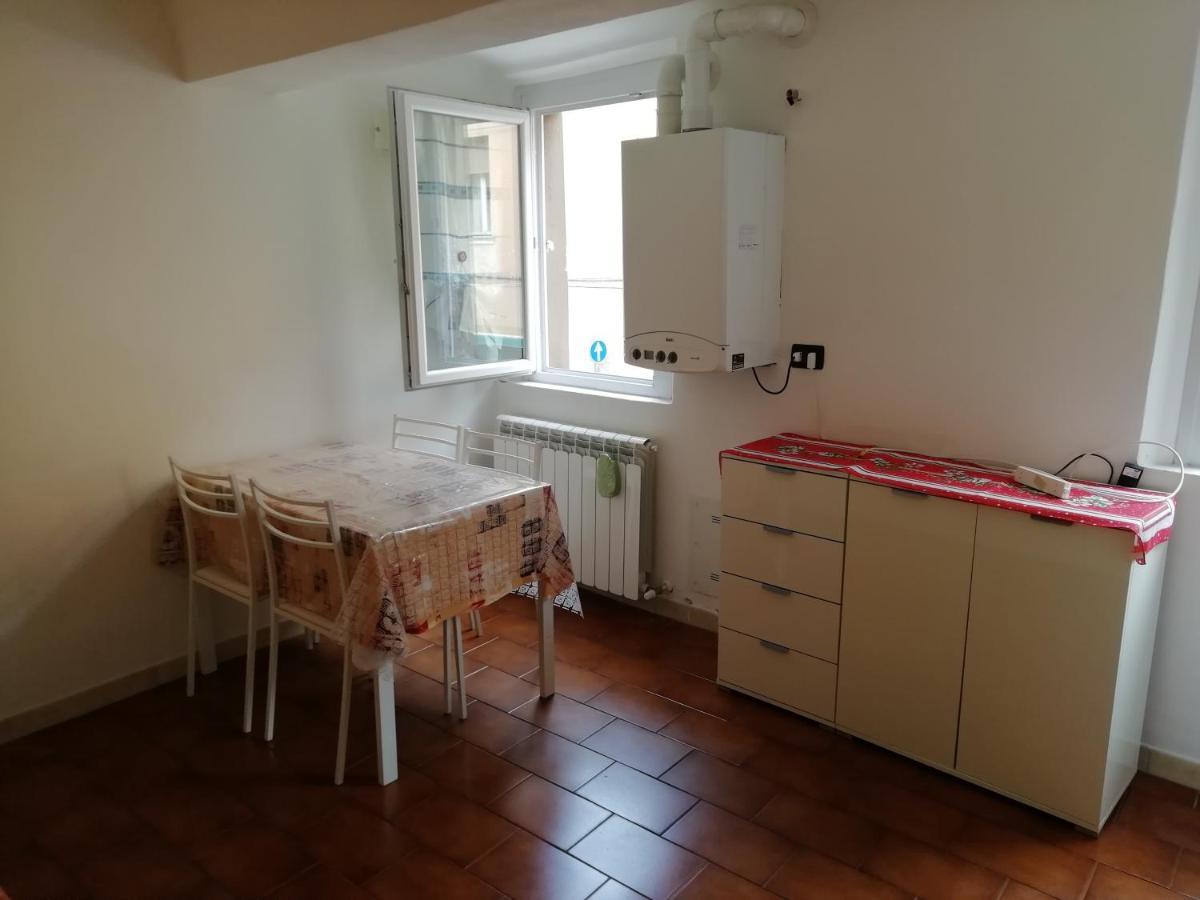Апартаменты Over The Rainbow - Cozy Studio In The Centre Of Феррара Экстерьер фото